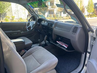 2004 Toyota Tacoma V6 - Photo 24 - Sacramento, CA 95825