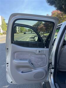 2004 Toyota Tacoma V6 - Photo 14 - Sacramento, CA 95825