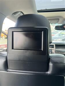 2015 Lexus LX 570   - Photo 19 - Sacramento, CA 95825