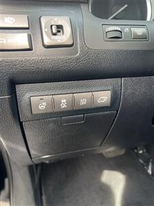 2015 Lexus LX 570   - Photo 24 - Sacramento, CA 95825