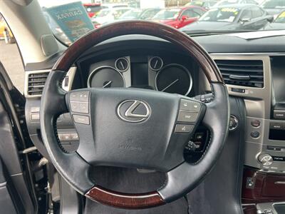 2015 Lexus LX 570   - Photo 16 - Sacramento, CA 95825