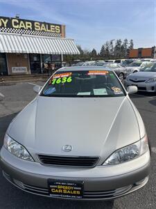 1999 Lexus ES 300   - Photo 4 - Sacramento, CA 95825