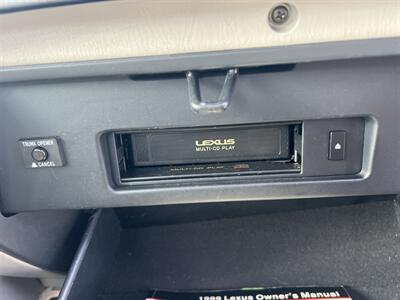 1999 Lexus ES 300   - Photo 27 - Sacramento, CA 95825