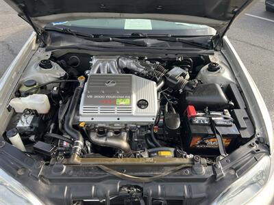 1999 Lexus ES 300   - Photo 29 - Sacramento, CA 95825