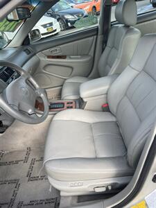 1999 Lexus ES 300   - Photo 11 - Sacramento, CA 95825