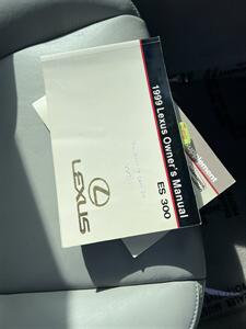 1999 Lexus ES 300   - Photo 26 - Sacramento, CA 95825