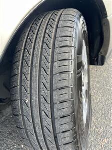 1999 Lexus ES 300   - Photo 33 - Sacramento, CA 95825