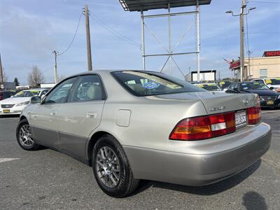 1999 Lexus ES 300   - Photo 6 - Sacramento, CA 95825