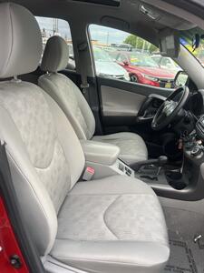 2012 Toyota RAV4   - Photo 24 - Sacramento, CA 95825