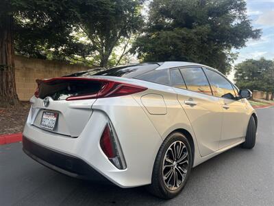 2017 Toyota Prius Prime Premium - Photo 9 - Sacramento, CA 95825