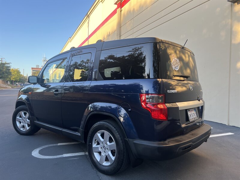 2010 Honda Element EX photo 3