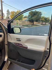 2011 Toyota Sienna Limited 7-Passenger   - Photo 29 - Sacramento, CA 95825