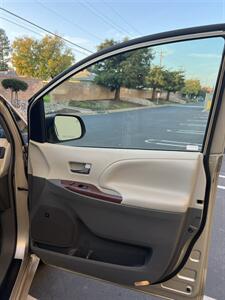 2011 Toyota Sienna Limited 7-Passenger   - Photo 31 - Sacramento, CA 95825