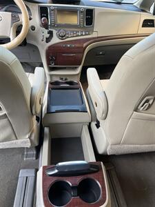 2011 Toyota Sienna Limited 7-Passenger   - Photo 21 - Sacramento, CA 95825
