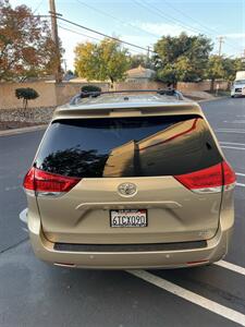 2011 Toyota Sienna Limited 7-Passenger   - Photo 8 - Sacramento, CA 95825