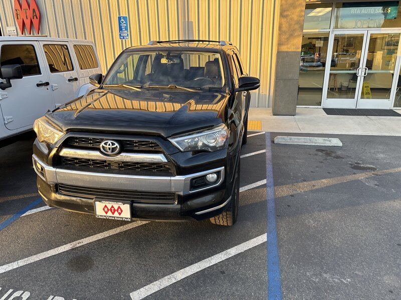 2015 Toyota 4Runner Limited's photo
