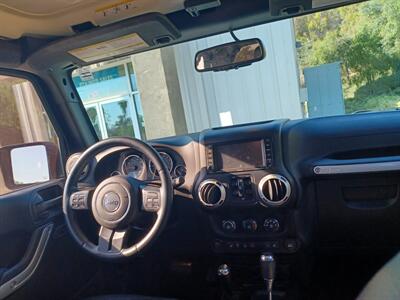 2015 Jeep Wrangler Unlimited Rubicon   - Photo 5 - Chula Vista, CA 91911