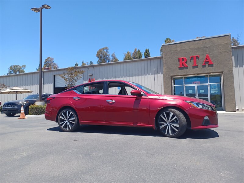 2022 Nissan Altima 2.5 SV - Photo 1 - Chula Vista, CA 91911