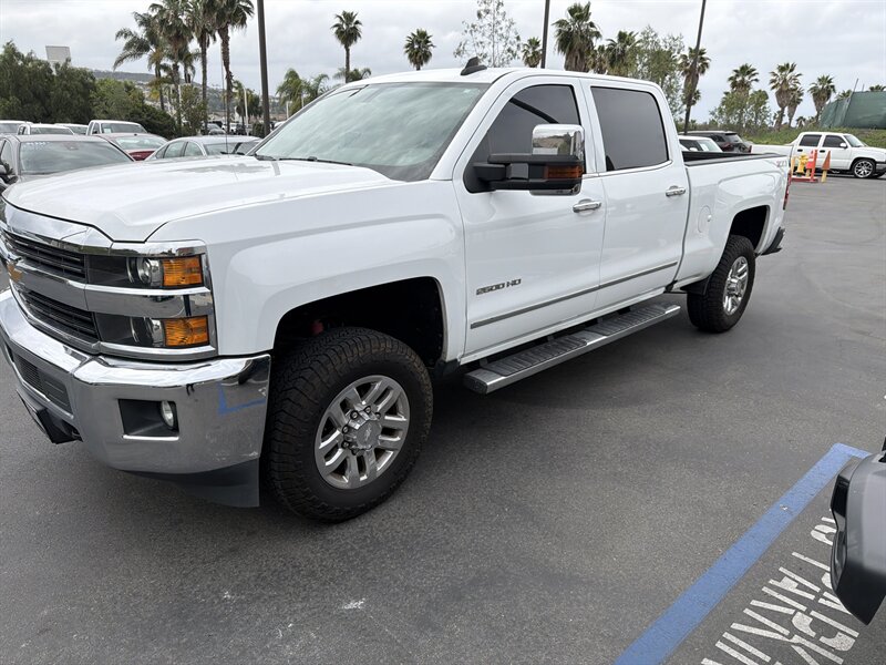 2017 Chevrolet Silverado 2500 LTZ   - Photo 1 - Chula Vista, CA 91911