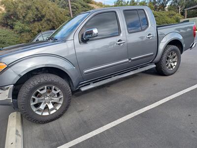 2019 Nissan Frontier SL  Crew Cab - Photo 2 - Chula Vista, CA 91911