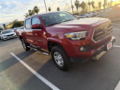 2016 Toyota Tacoma SR5 V6   - Photo 2 - Chula Vista, CA 91911