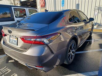 2021 Toyota Camry SE   - Photo 3 - Chula Vista, CA 91911