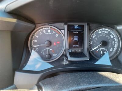 2019 Toyota Tacoma SR5 V6   - Photo 6 - Chula Vista, CA 91911