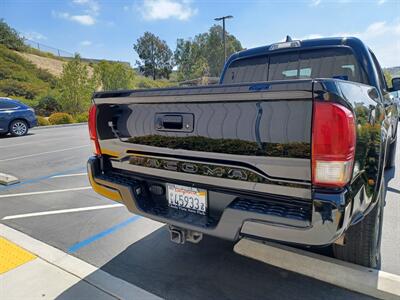 2018 Toyota Tacoma SR5 V6   - Photo 11 - Chula Vista, CA 91911