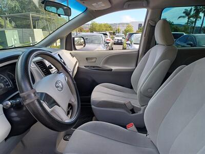 2013 Toyota Sienna L 7-Passenger   - Photo 4 - Chula Vista, CA 91911