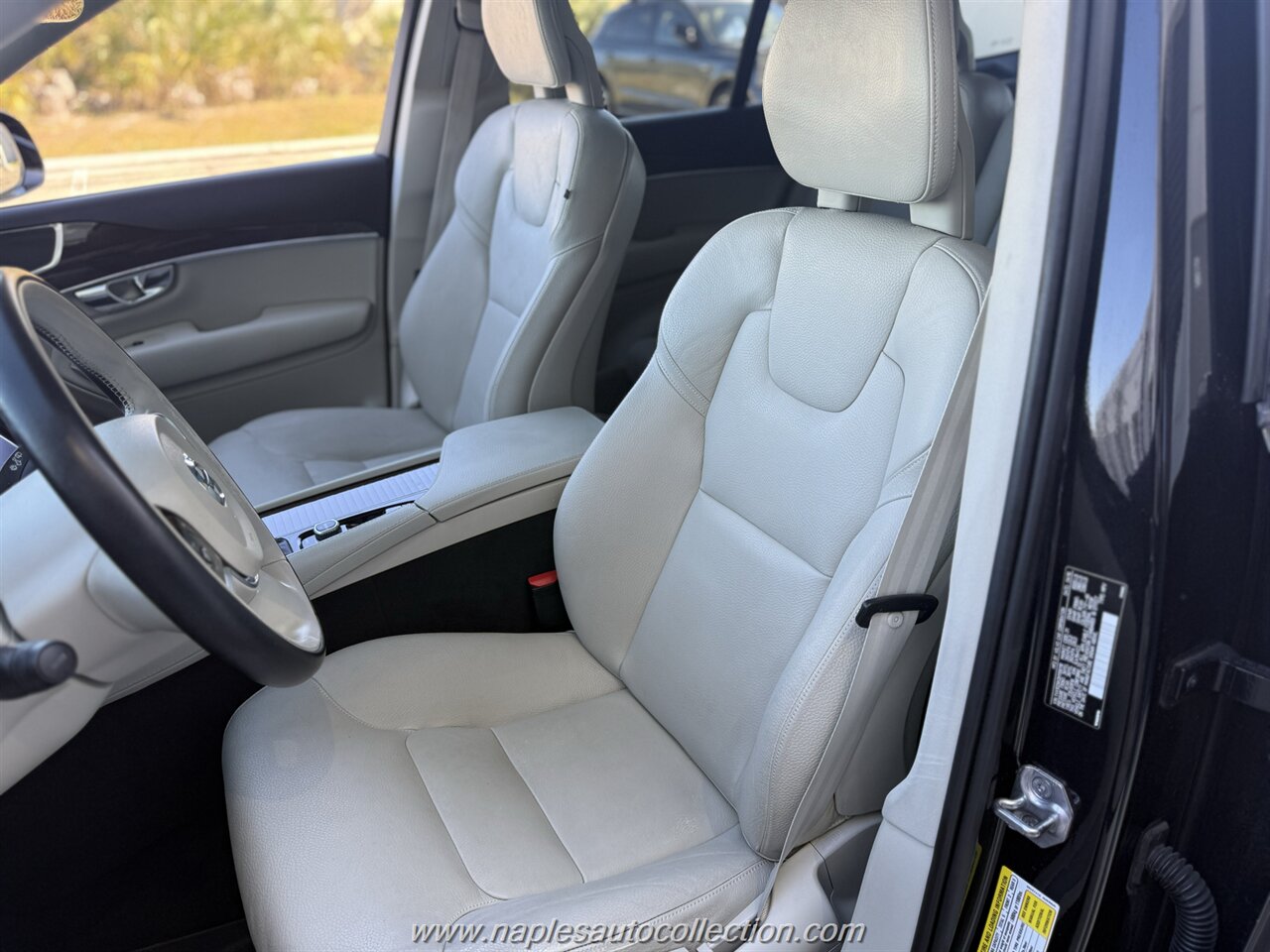 2017 Volvo XC90 T5 Momentum   - Photo 12 - Fort Myers, FL 33967