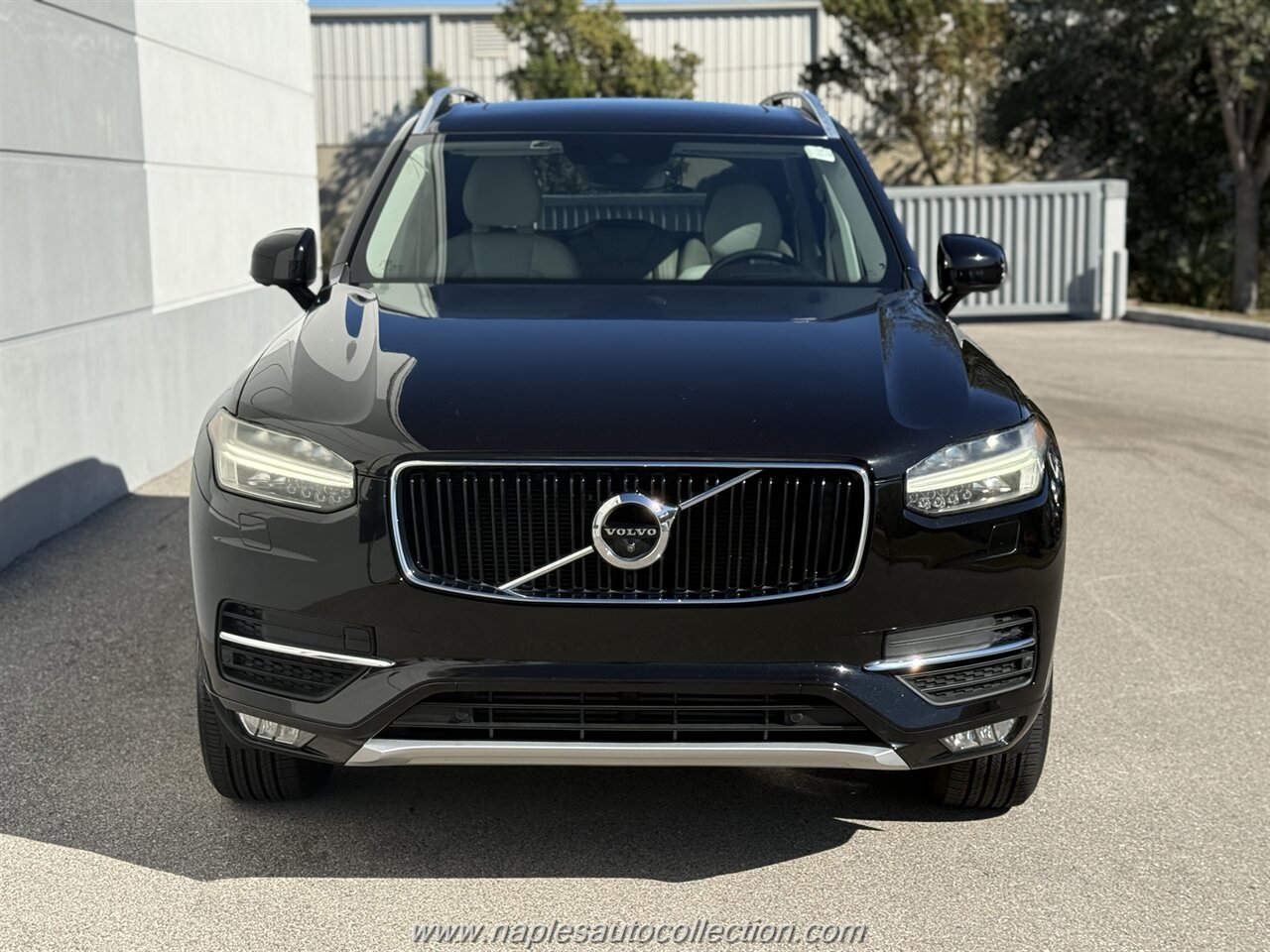 2017 Volvo XC90 T5 Momentum   - Photo 6 - Fort Myers, FL 33967