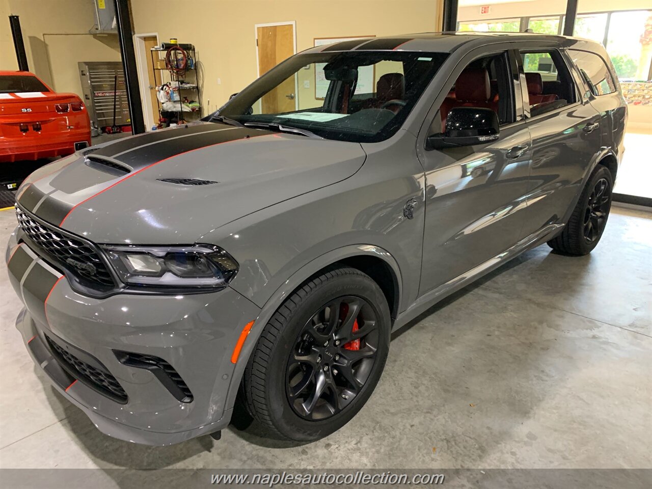 2021 Dodge Durango SRT Hellcat   - Photo 1 - Fort Myers, FL 33967