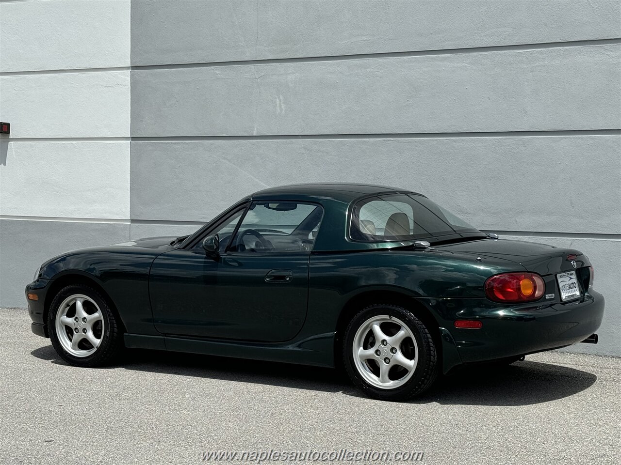 2000 Mazda MX-5 Miata   - Photo 4 - Fort Myers, FL 33967