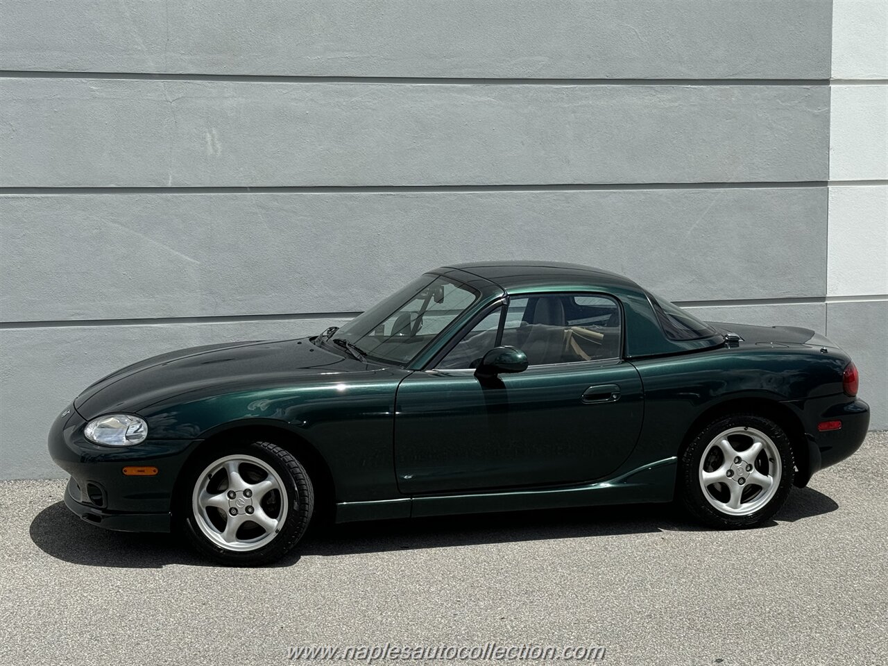 2000 Mazda MX-5 Miata   - Photo 16 - Fort Myers, FL 33967