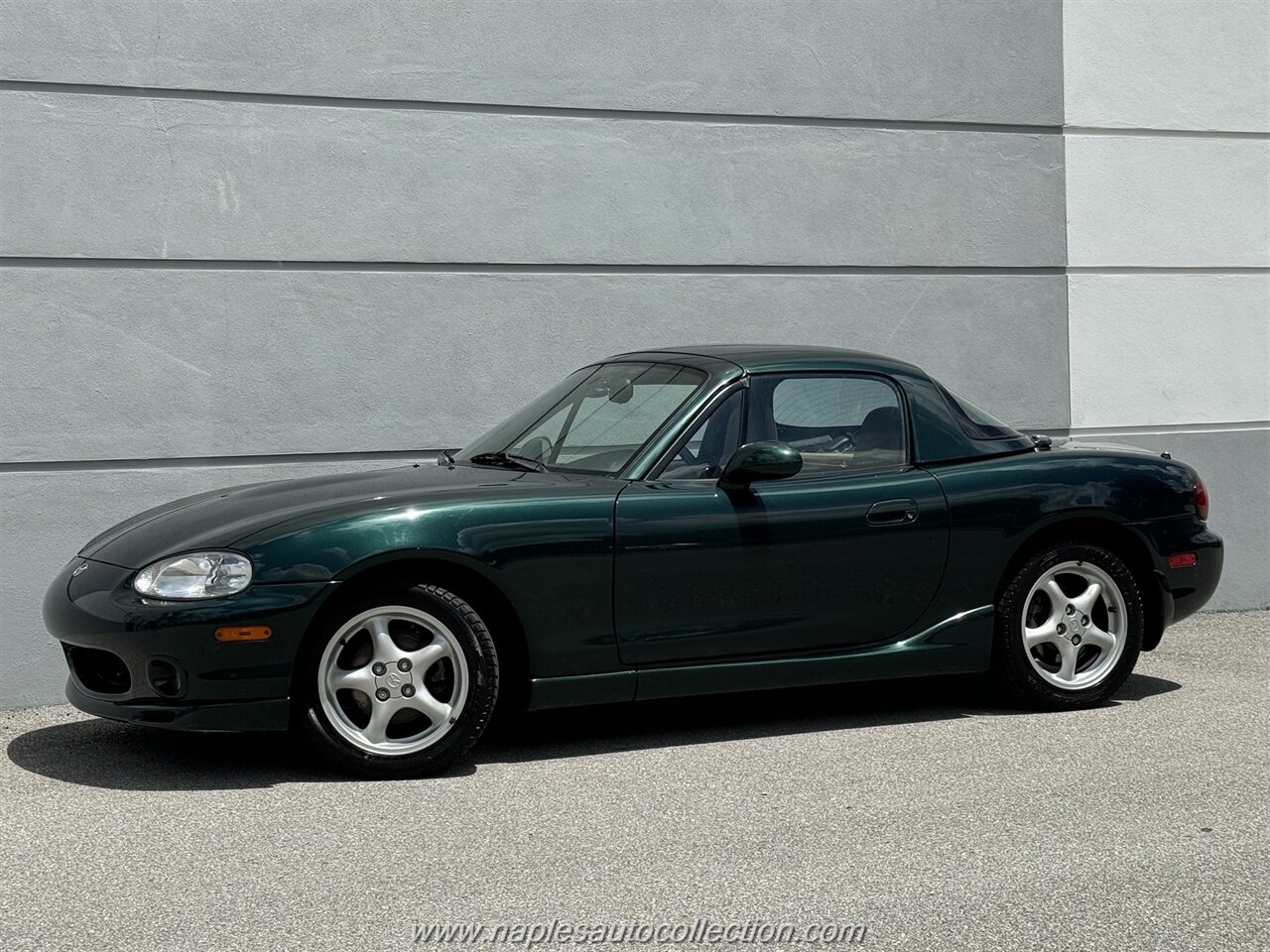 2000 Mazda MX-5 Miata   - Photo 1 - Fort Myers, FL 33967