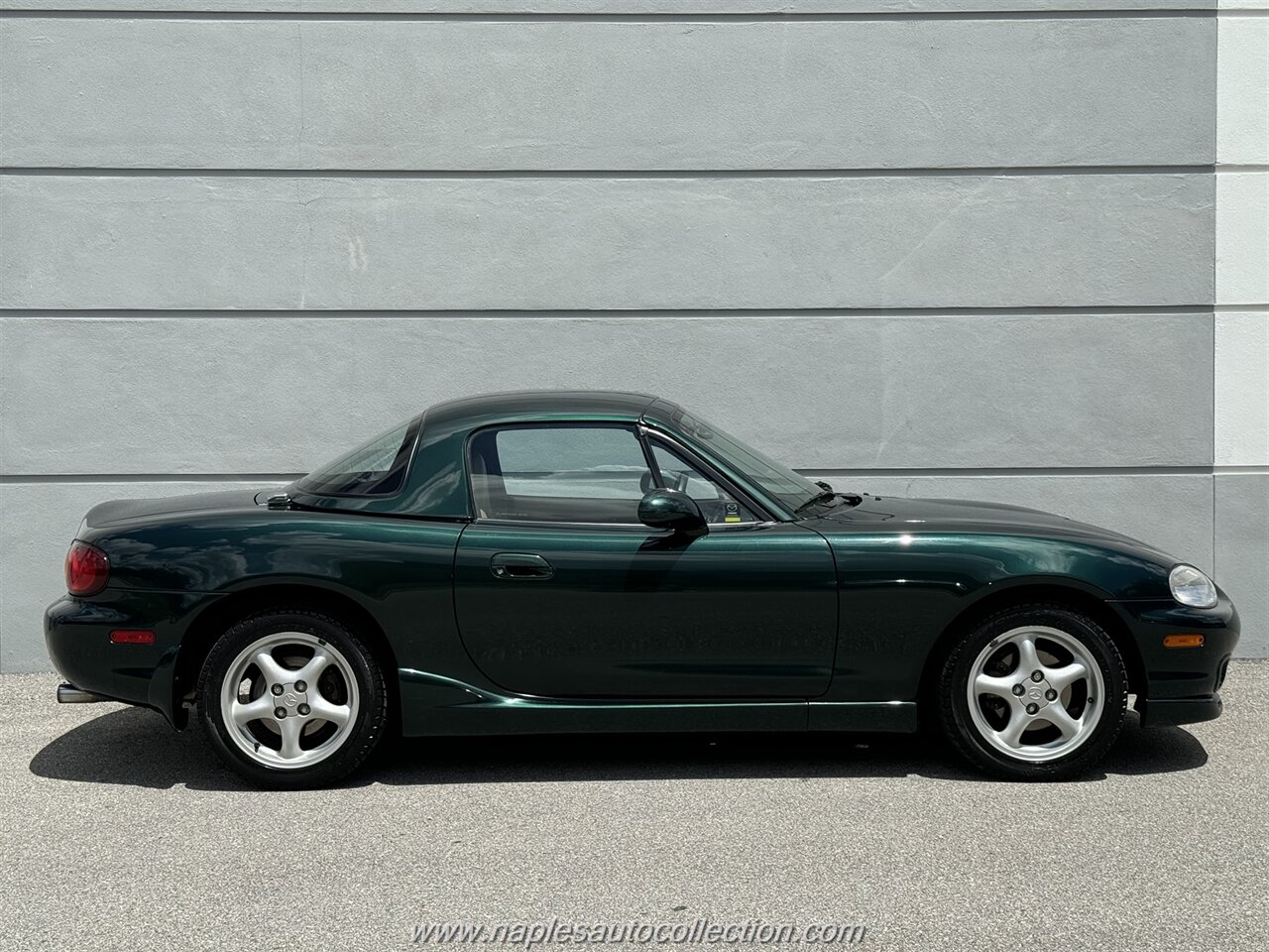 2000 Mazda MX-5 Miata   - Photo 6 - Fort Myers, FL 33967