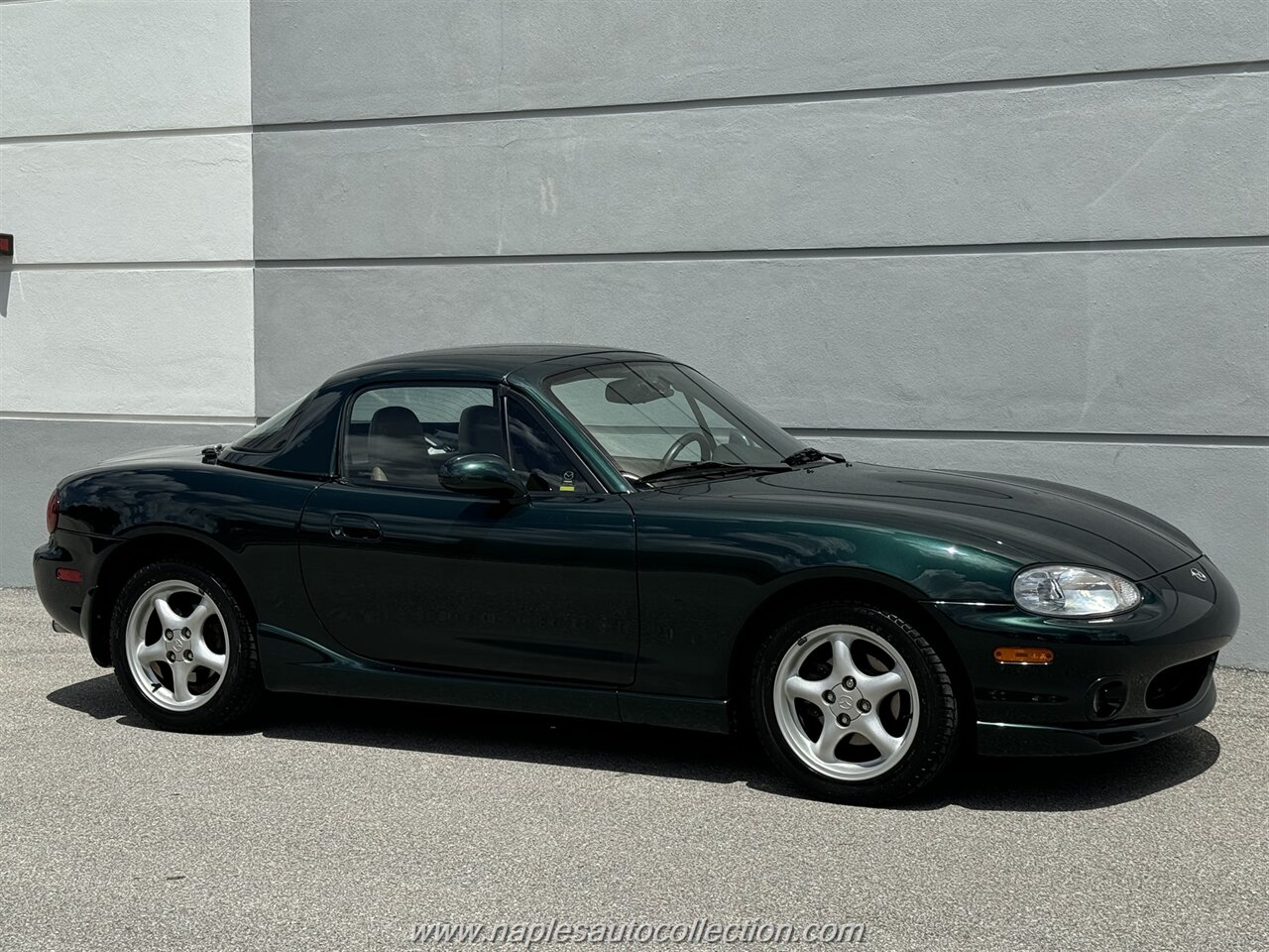 2000 Mazda MX-5 Miata   - Photo 7 - Fort Myers, FL 33967