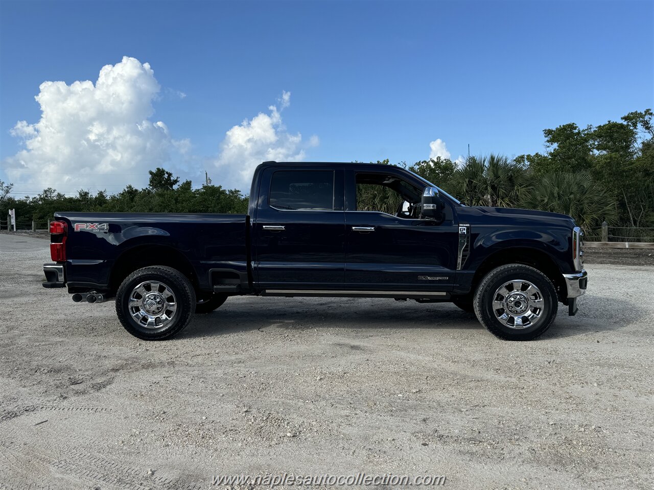 2024 Ford F-350 Super Duty King Ranch   - Photo 4 - Fort Myers, FL 33967