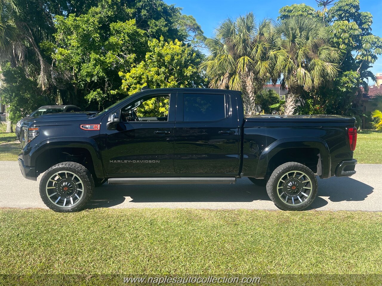 2022 GMC Sierra 1500 AT4  Harley Davidson - Photo 9 - Fort Myers, FL 33967