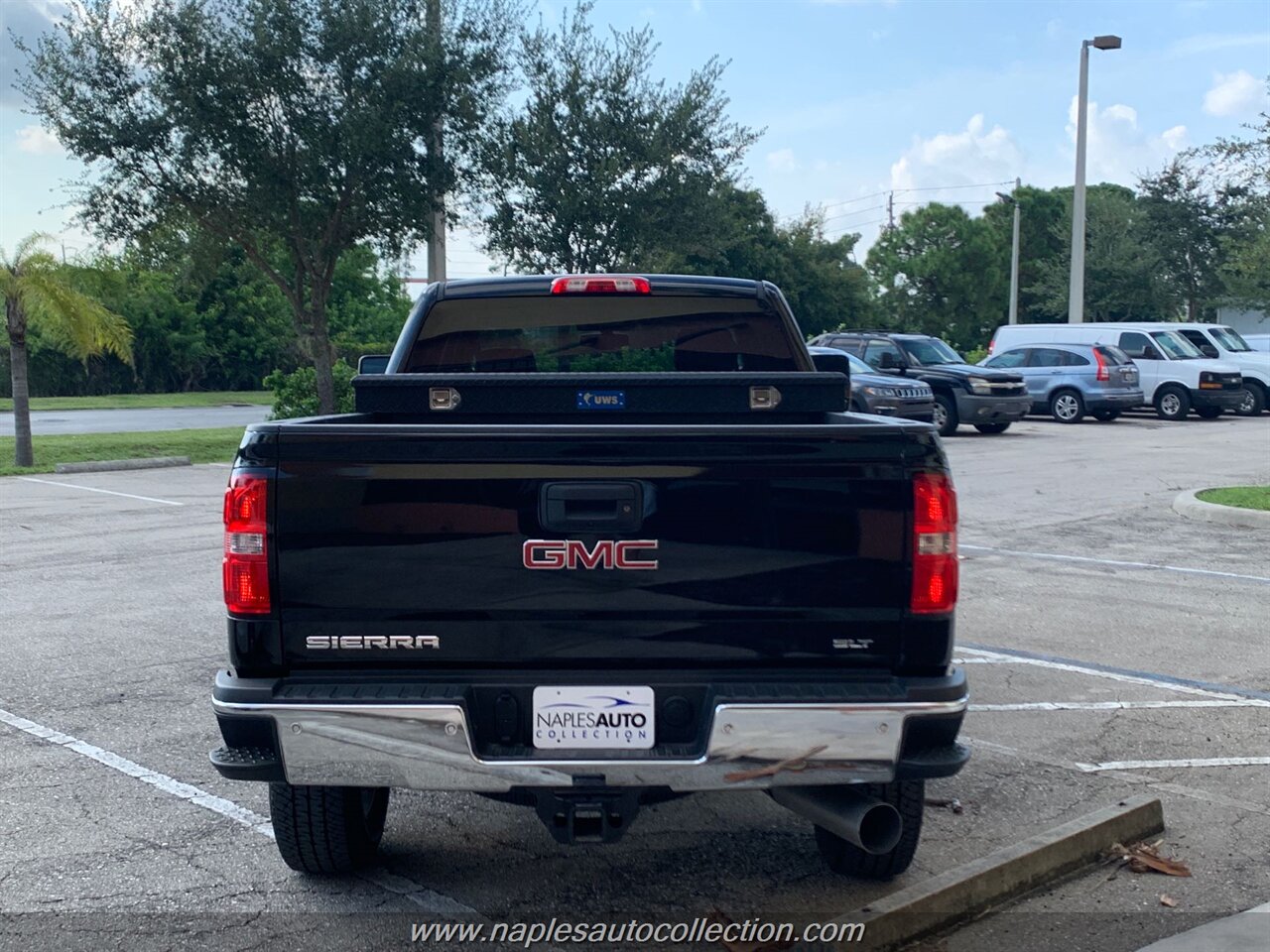 2019 GMC Sierra 2500 SLT   - Photo 4 - Fort Myers, FL 33967