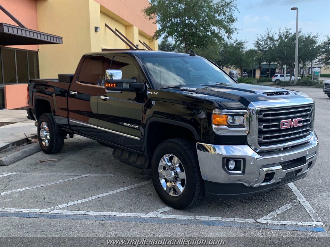 2019 GMC Sierra 2500 SLT   - Photo 5 - Fort Myers, FL 33967