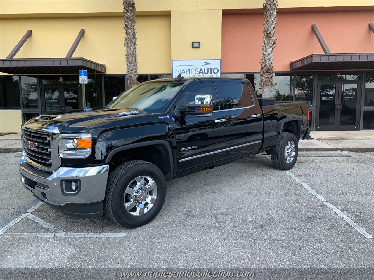 2019 GMC Sierra 2500 SLT   - Photo 6 - Fort Myers, FL 33967