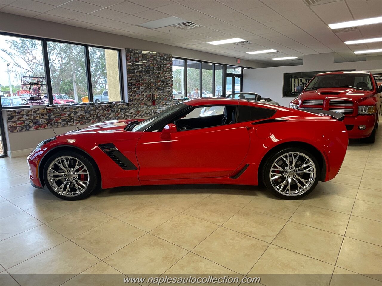 2015 Chevrolet Corvette Z06   - Photo 8 - Fort Myers, FL 33967