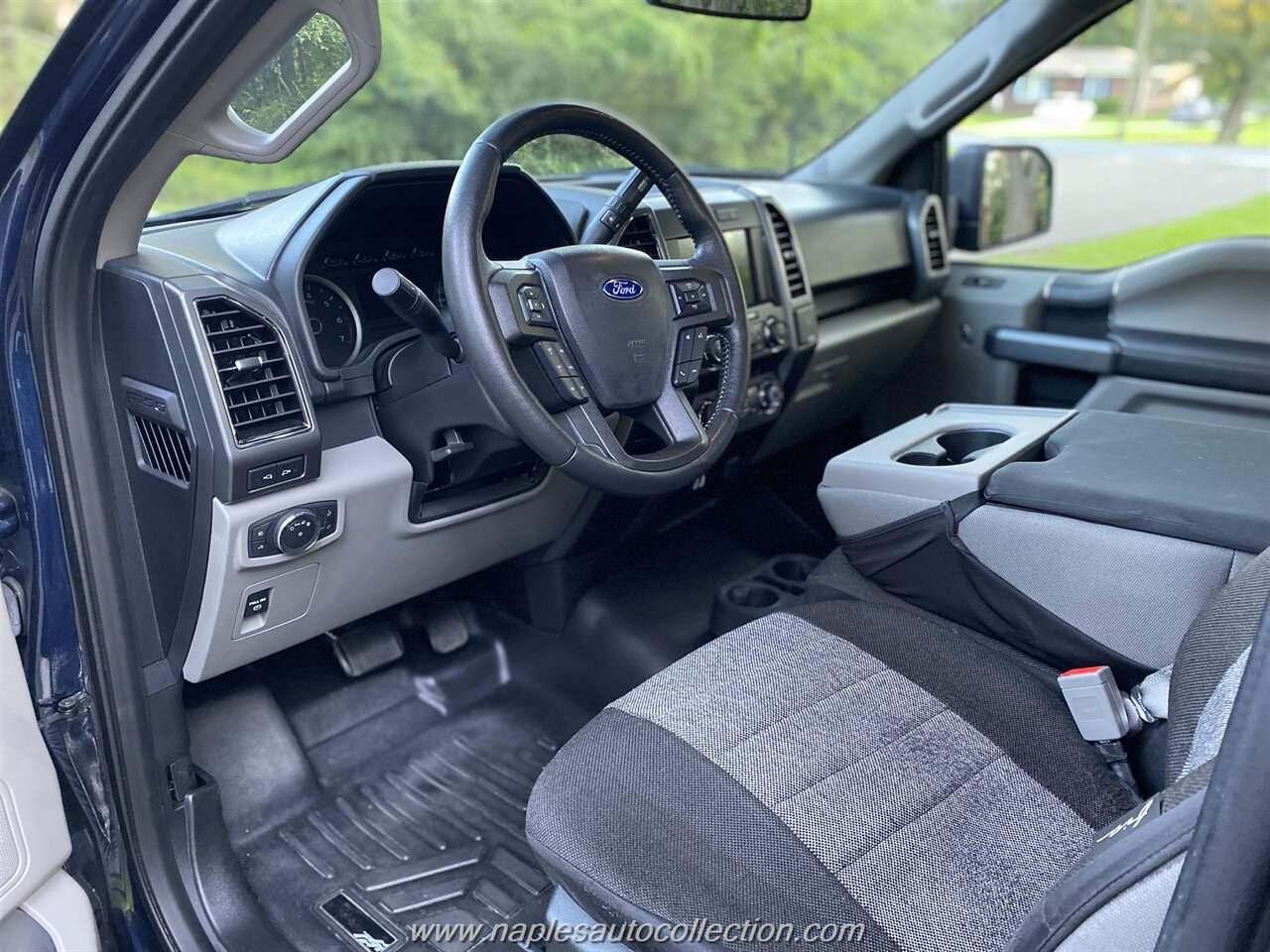 2019 Ford F-150 XLT   - Photo 2 - Fort Myers, FL 33967