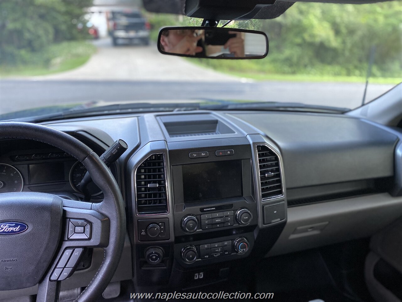 2019 Ford F-150 XLT   - Photo 11 - Fort Myers, FL 33967