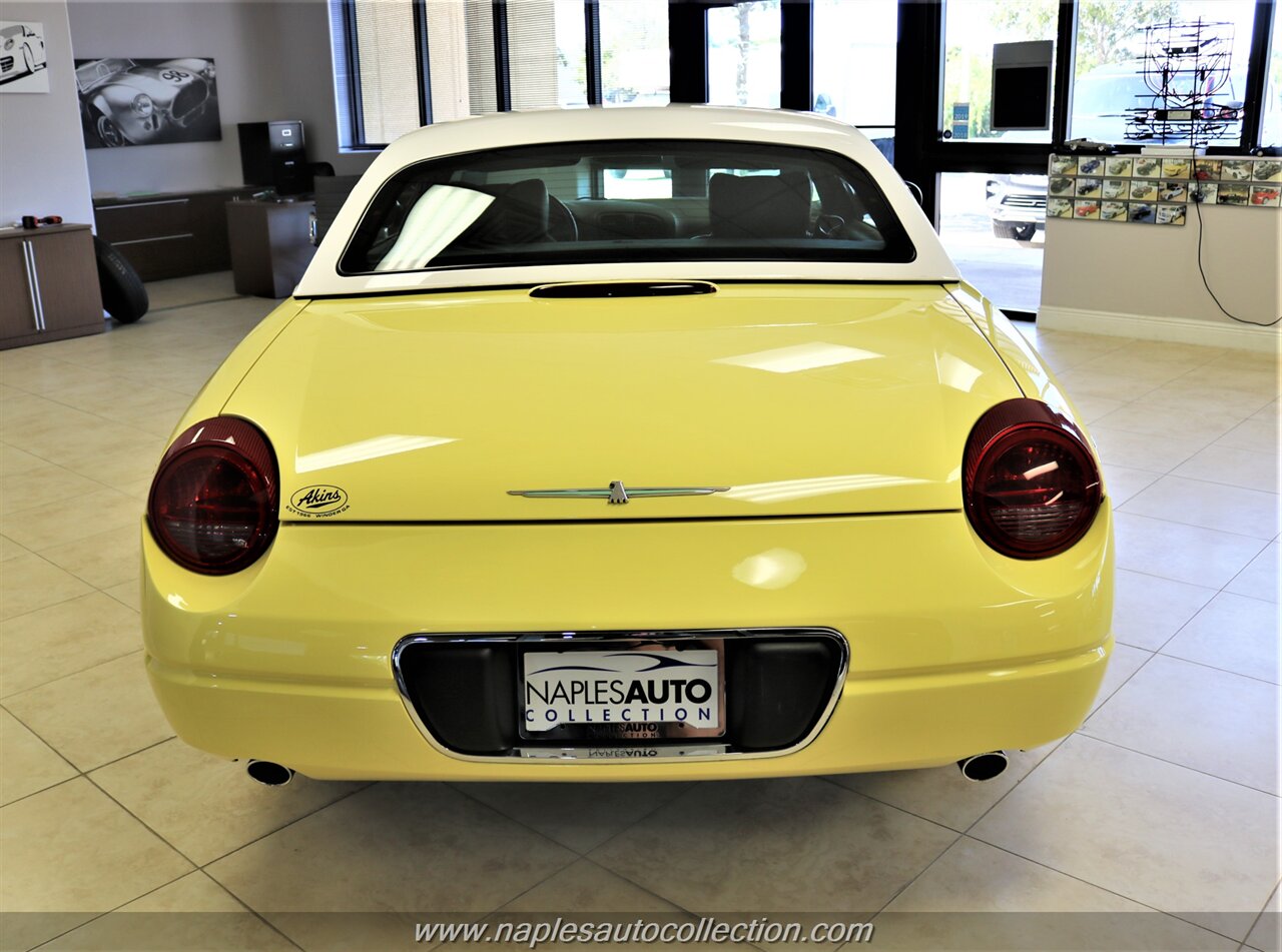 2002 Ford Thunderbird Deluxe   - Photo 12 - Fort Myers, FL 33967