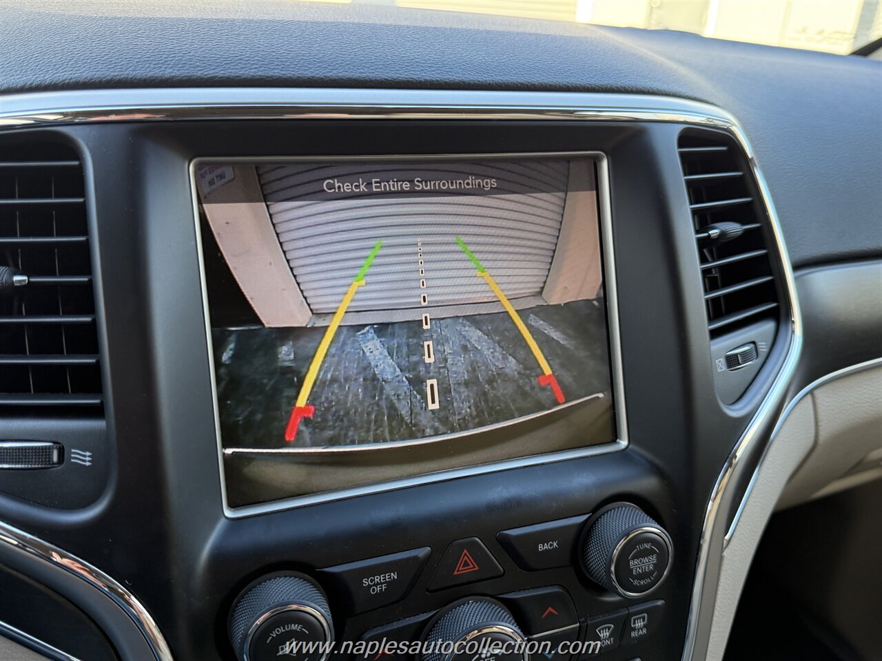 2016 Jeep Grand Cherokee Limited   - Photo 11 - Fort Myers, FL 33967