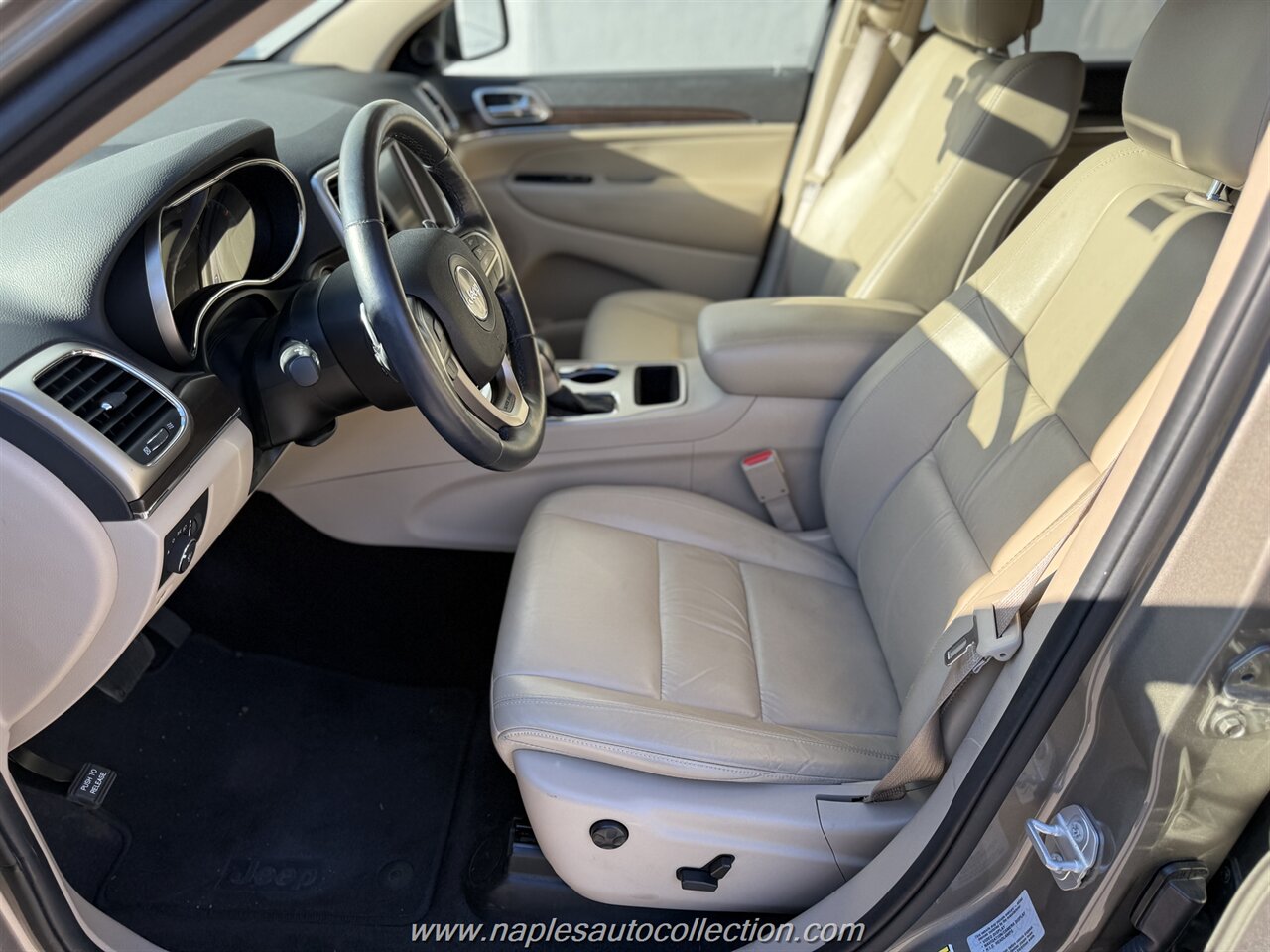 2016 Jeep Grand Cherokee Limited   - Photo 9 - Fort Myers, FL 33967