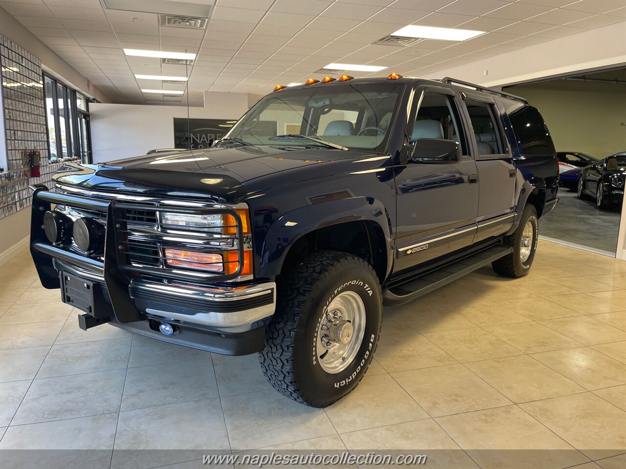 1997 Chevrolet Suburban K2500 4dr K2500   - Photo 1 - Fort Myers, FL 33967