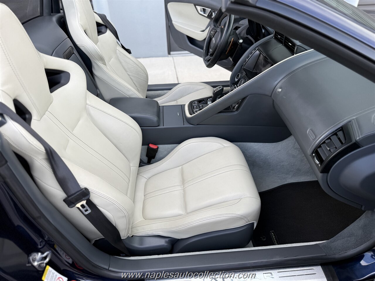 2014 Jaguar F-TYPE V8 S   - Photo 15 - Fort Myers, FL 33967